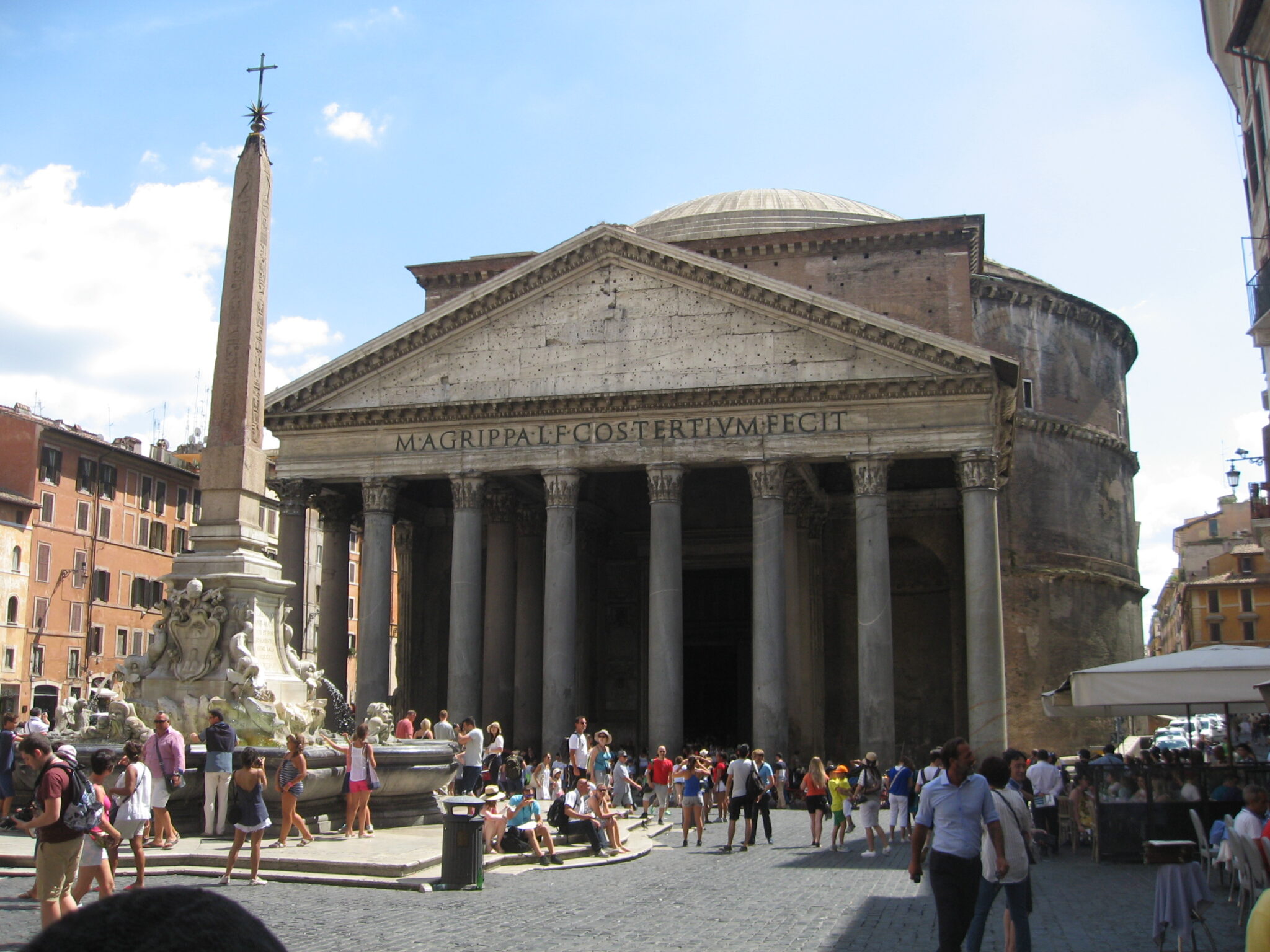 Pantheon-Rome-Casale-Sonnino