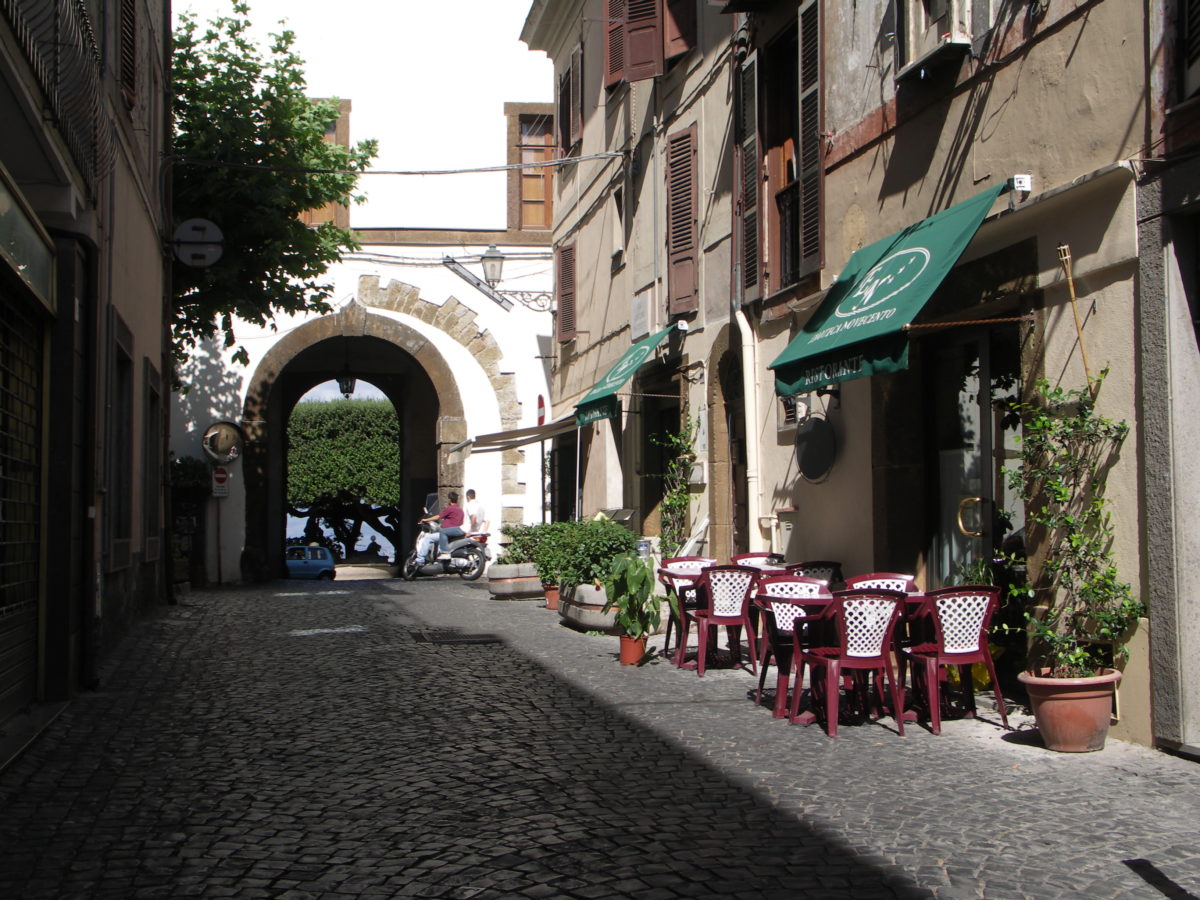 Monte-Porzio-Catone-Rome-by-Casale-Sonnino