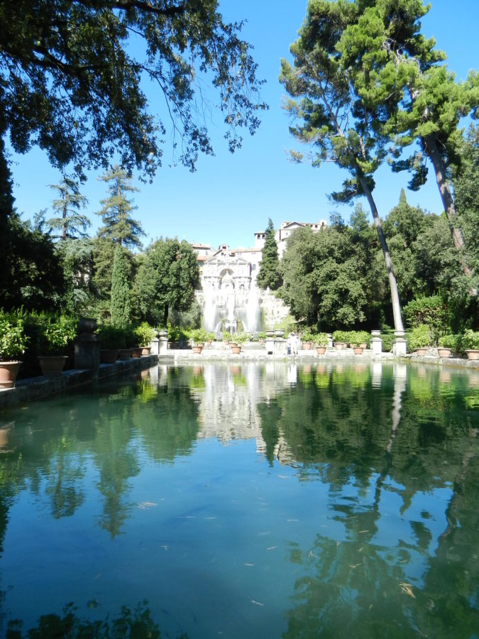 Fountain-Tivoli-by-Casale-Sonnino