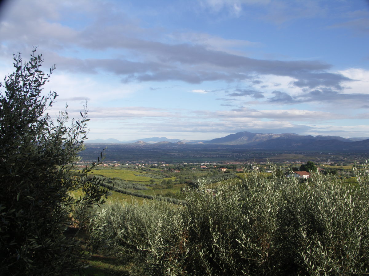 Apennine-Mountains-by-Casale-Sonnino